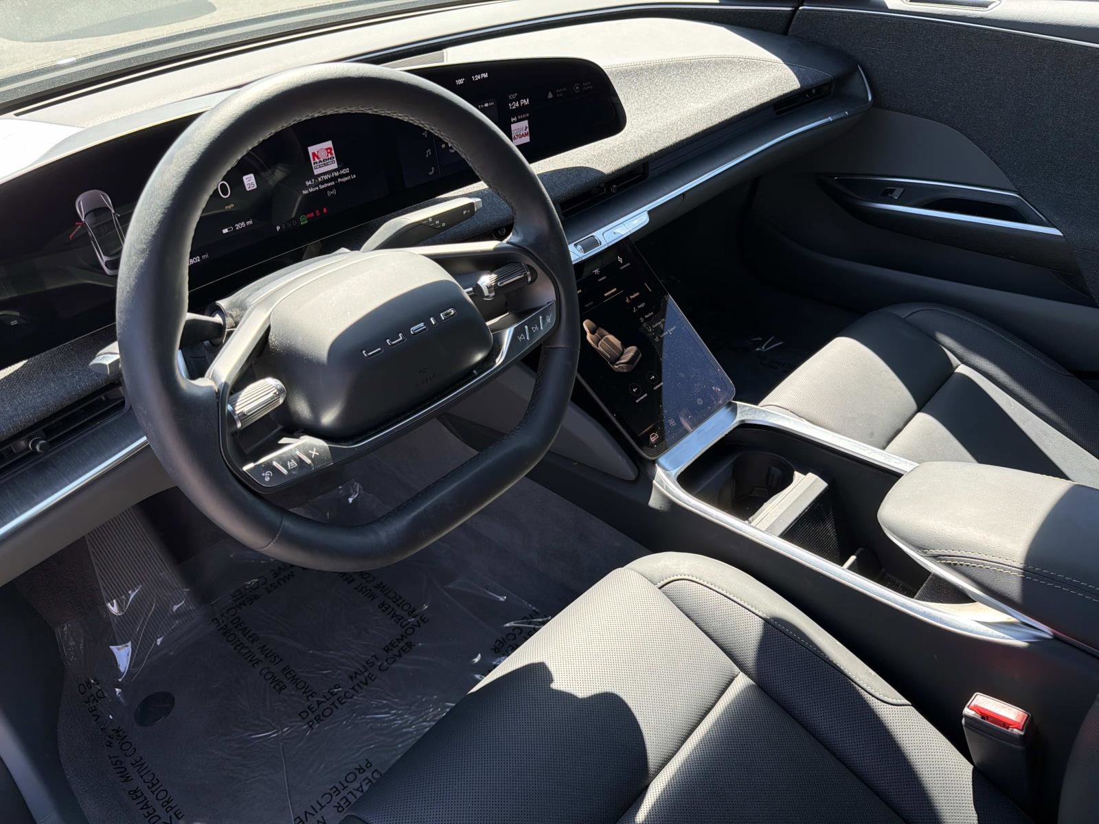 Used 2024 Lucid Air Touring image 7