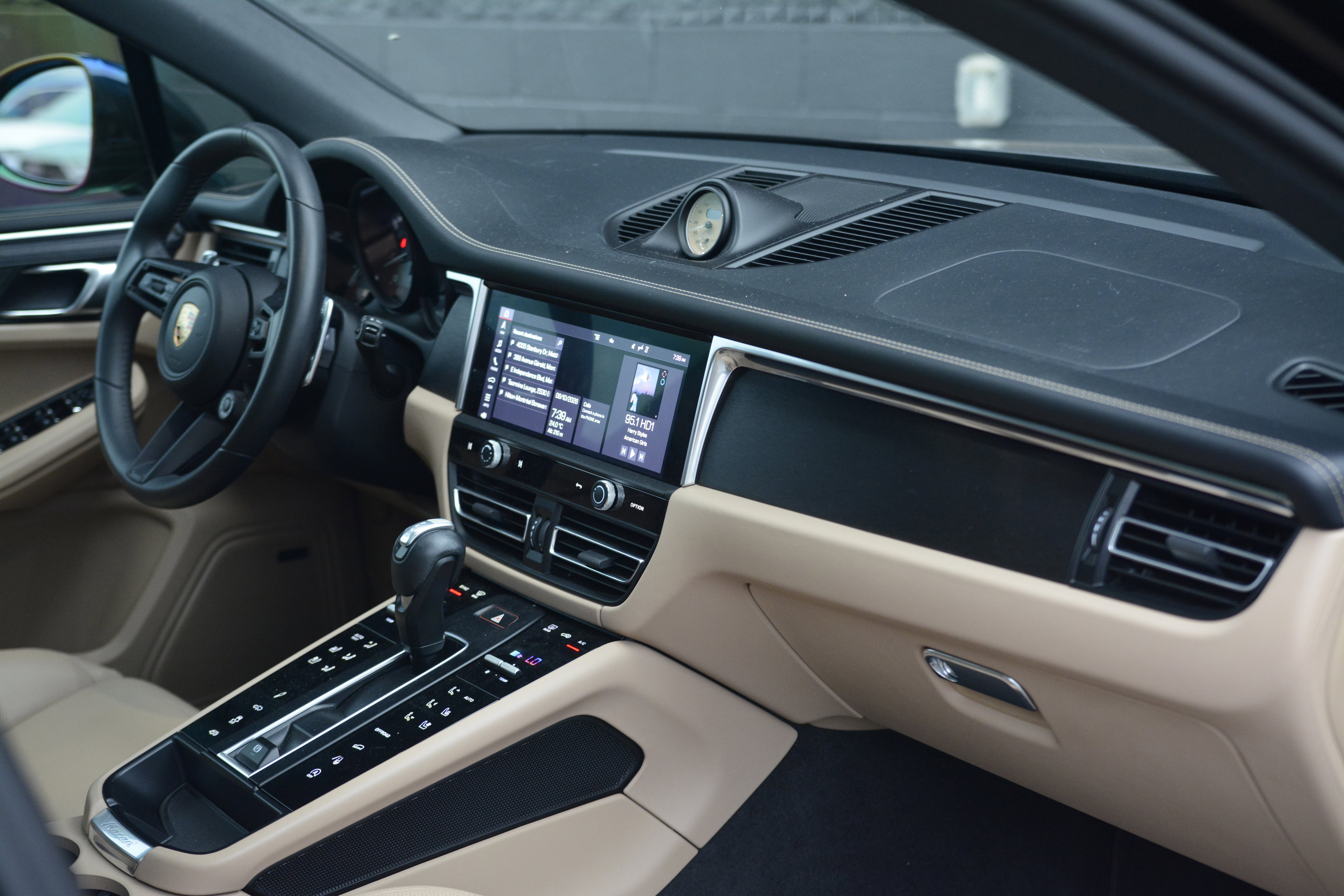 Certified 2023 Porsche Macan GTS AWD/4WD image 28