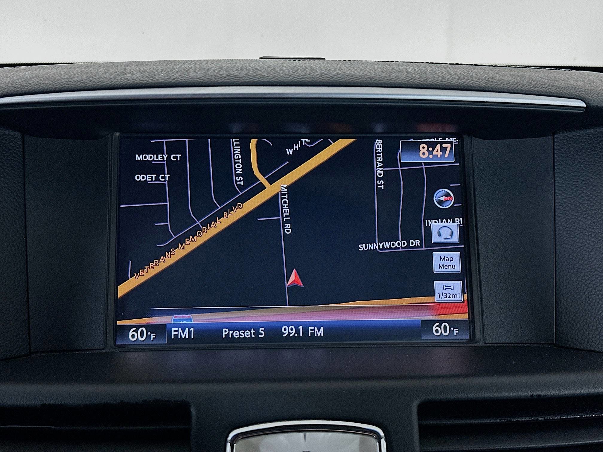 Used 2015 INFINITI Q70 3.7 image 21