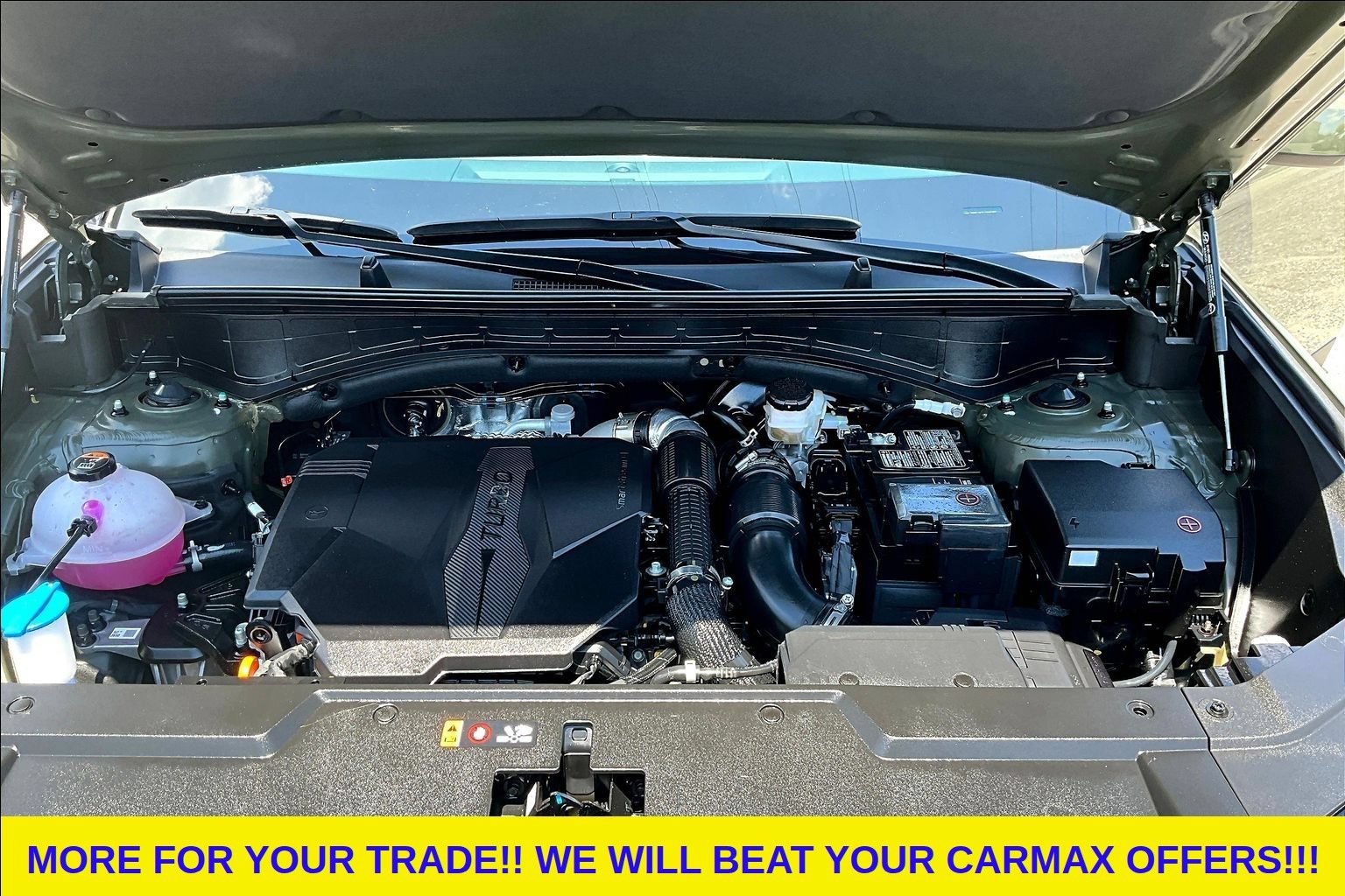 Used 2025 Hyundai Santa Fe SEL FWD image 30