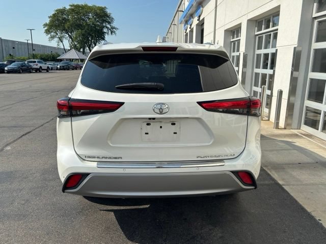 Used 2021 Toyota Highlander Platinum AWD/4WD image 4