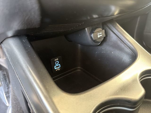 Used 2020 Dodge Journey SE w/ SE Popular Equipment Group image 27