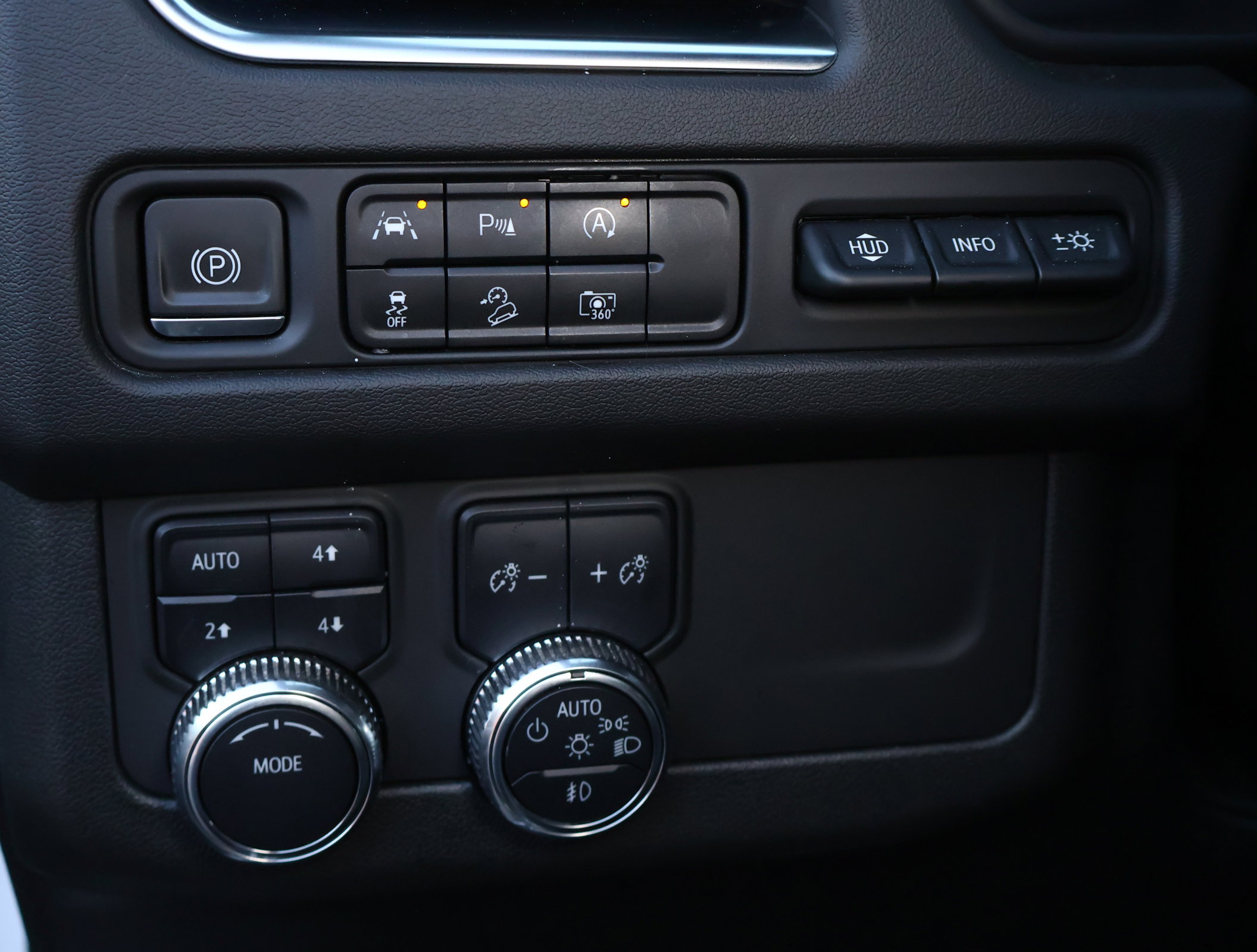 Certified 2024 GMC Yukon AT4 w/ AT4 Premium Package image 14