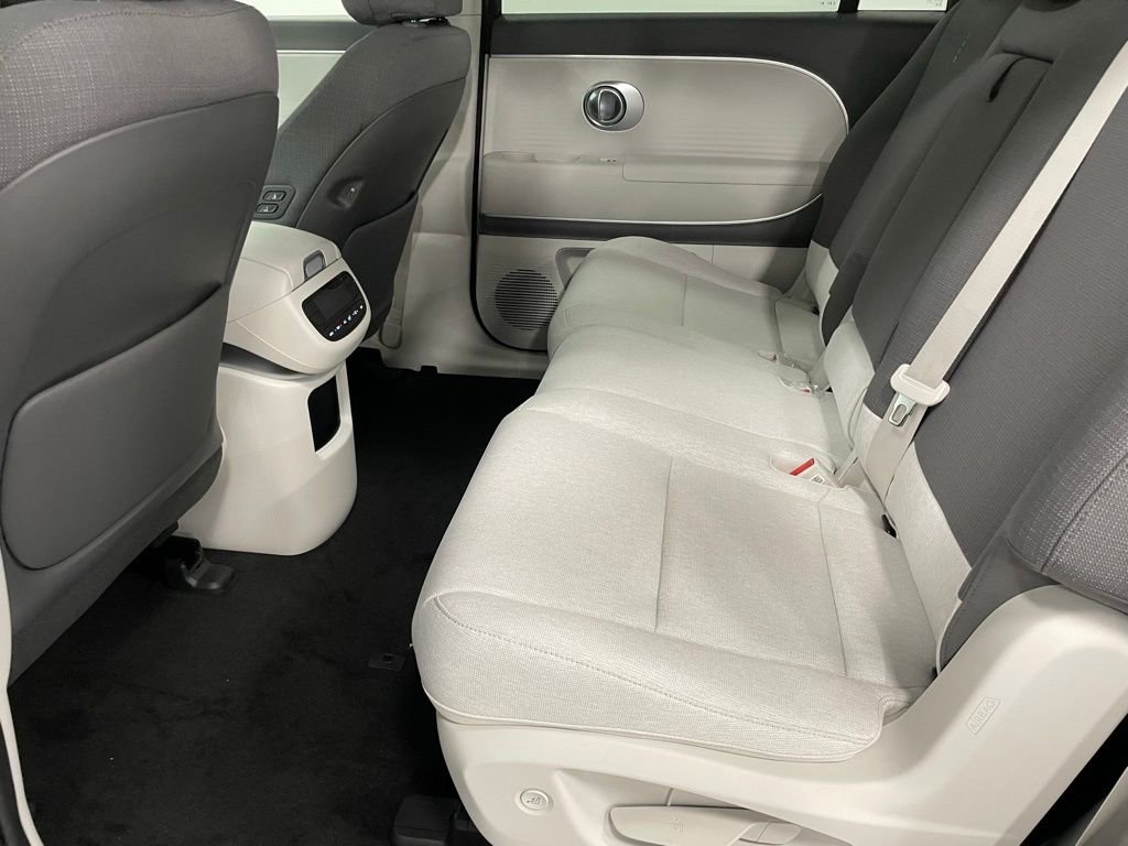 New 2026 Hyundai Ioniq 9 SE image 20