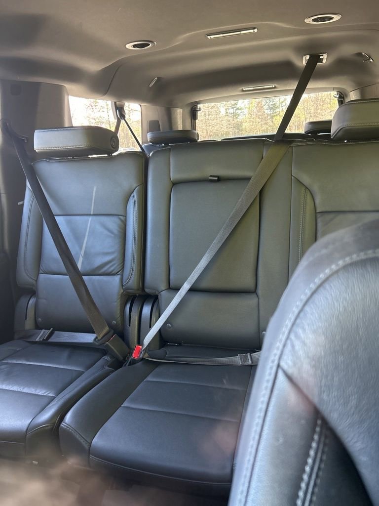 Used 2024 Chevrolet Suburban LT image 30