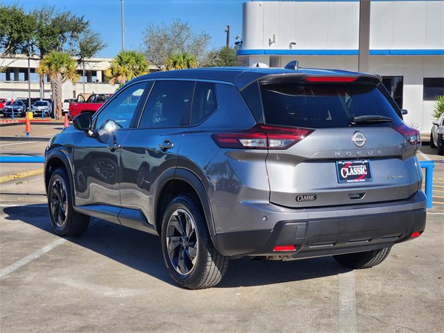 Used 2024 Nissan Rogue SV image 5