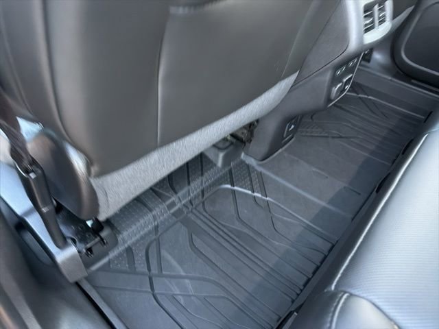 Used 2018 Chevrolet Equinox Premier image 14