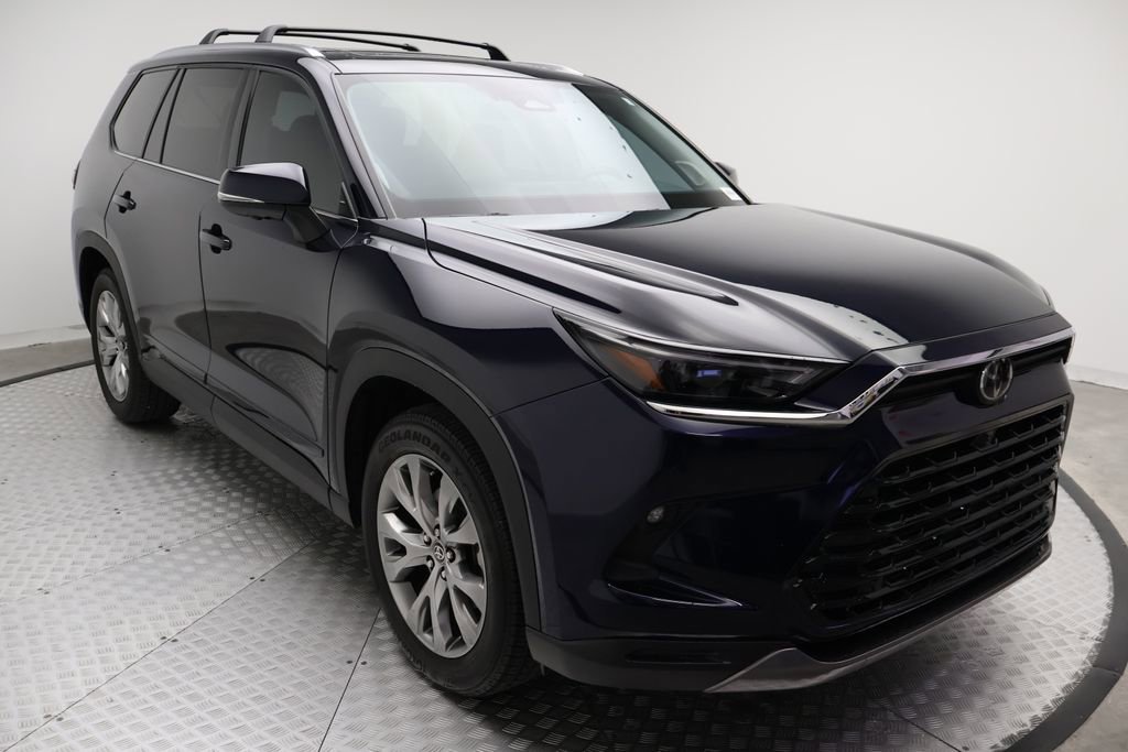 Certified 2025 Toyota Grand Highlander FWD image 6