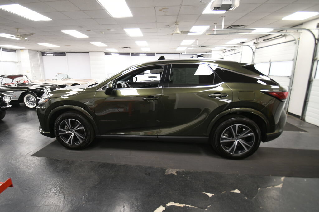 Used 2023 Lexus RX 350 Premium w/ Accessory Package AWD/4WD image 5