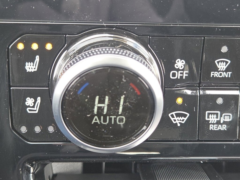 New 2026 Toyota Highlander Platinum image 18