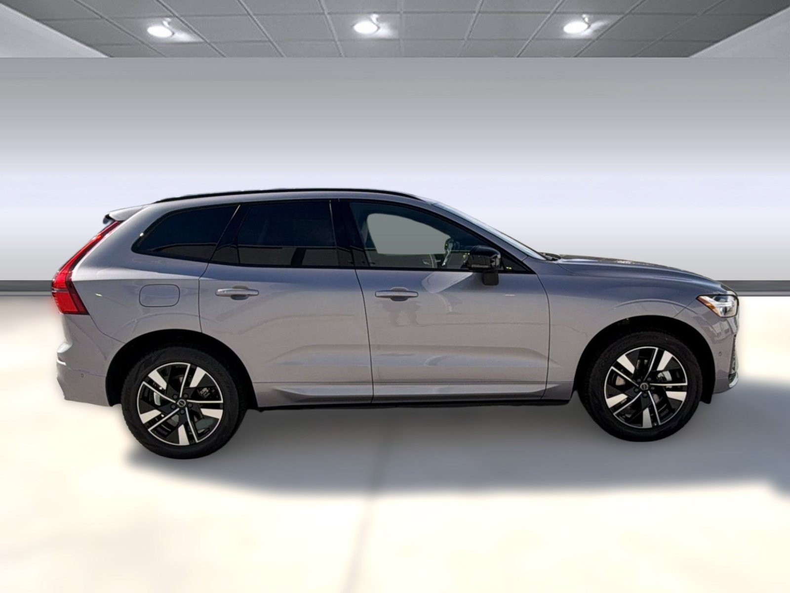 New 2026 Volvo XC60 B5 Plus w/ Climate Package AWD/4WD image 8