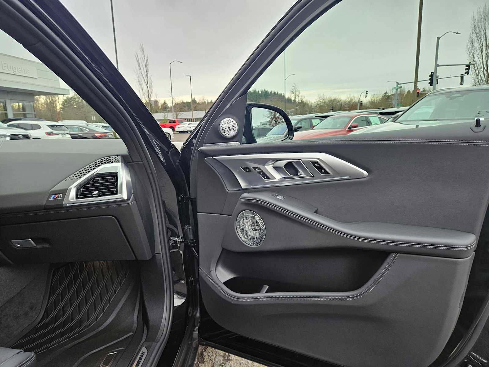 Used 2025 BMW XM image 10