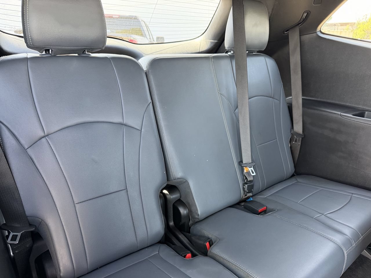 Used 2022 Buick Enclave Essence FWD image 26