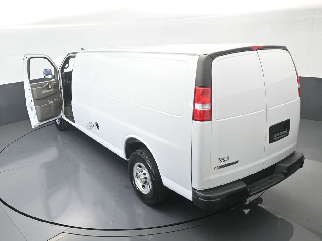 New 2025 Chevrolet Express 3500 Extended w/ Driver Convenience Package RWD image 59