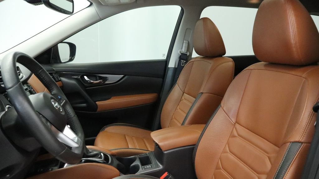 Used 2020 Nissan Rogue SL image 24