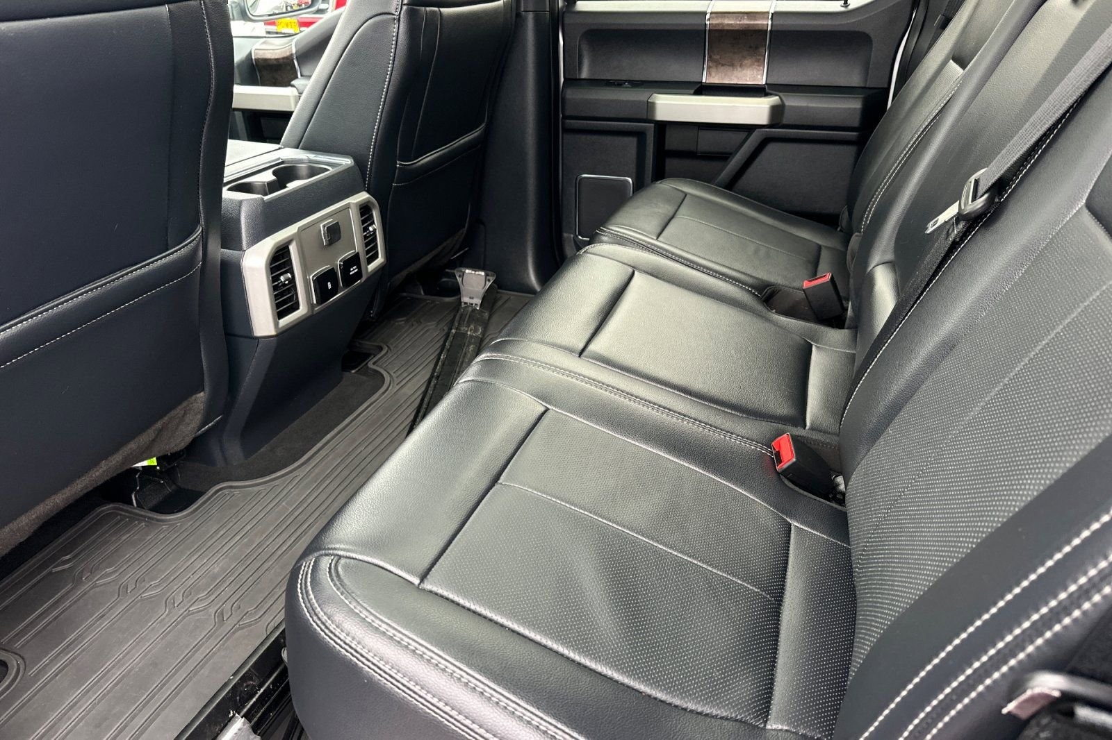 Used 2022 Ford F250 Lariat w/ Tremor Off-Road Package image 12