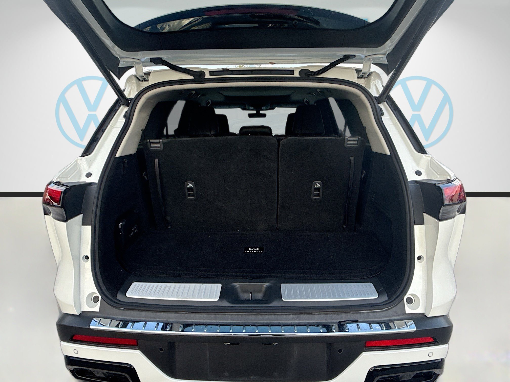 Used 2023 INFINITI QX60 Luxe w/ Cargo Package image 28