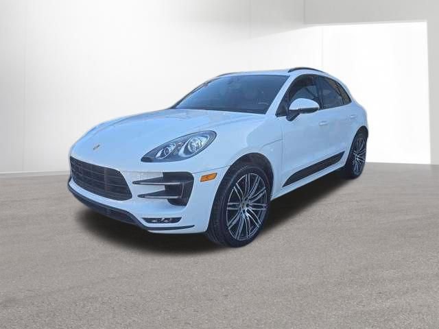 Used 2015 Porsche Macan Turbo image 2