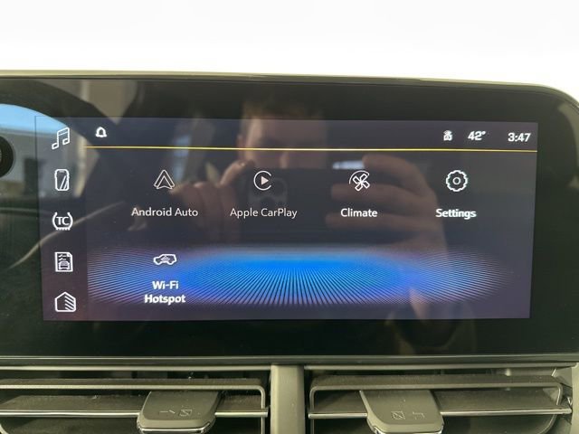 Used 2024 Chevrolet Trax LT w/ LT Convenience Package image 20