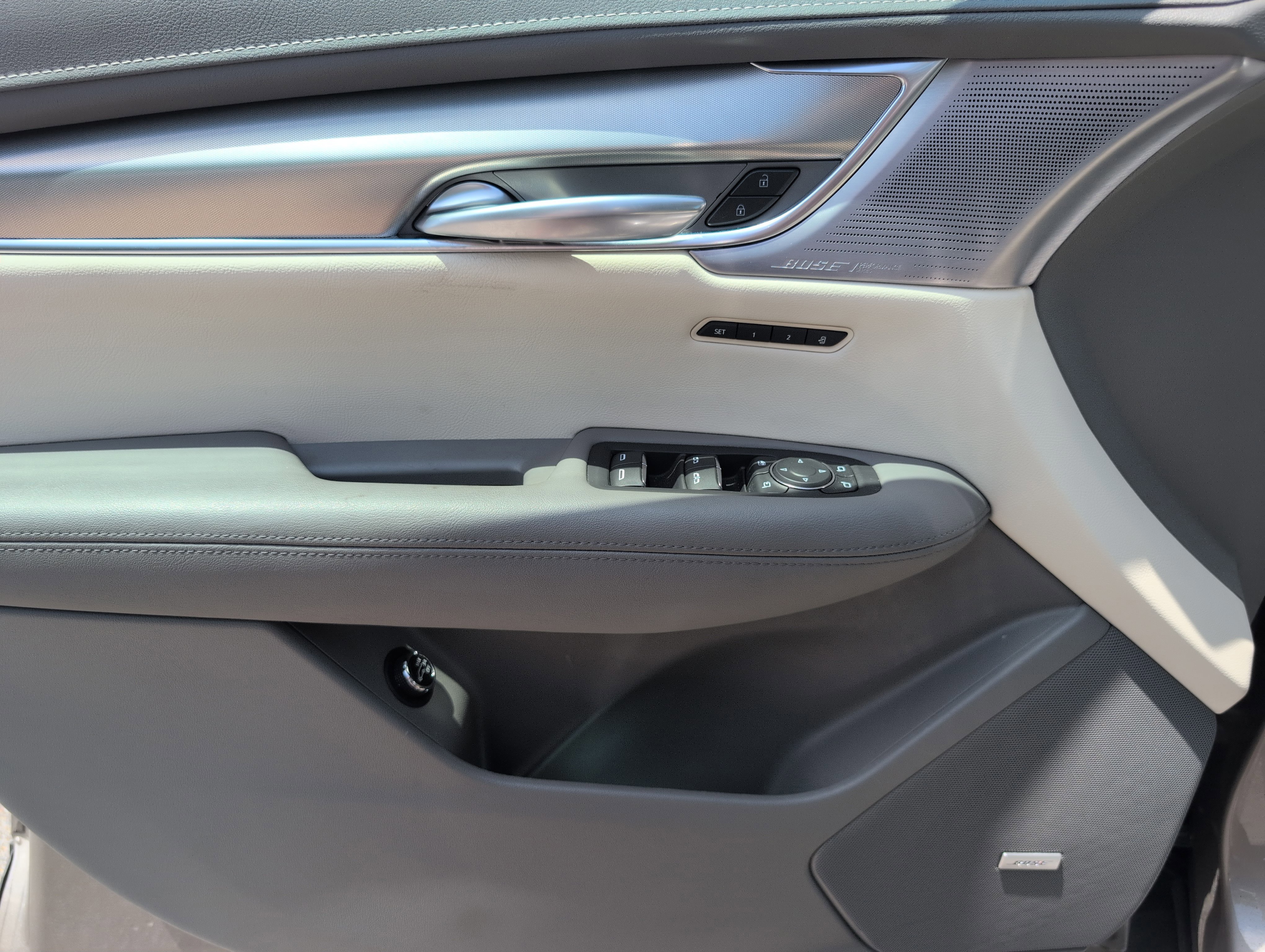 Certified 2023 Cadillac XT5 Premium Luxury w/ Technology Package FWD image 15