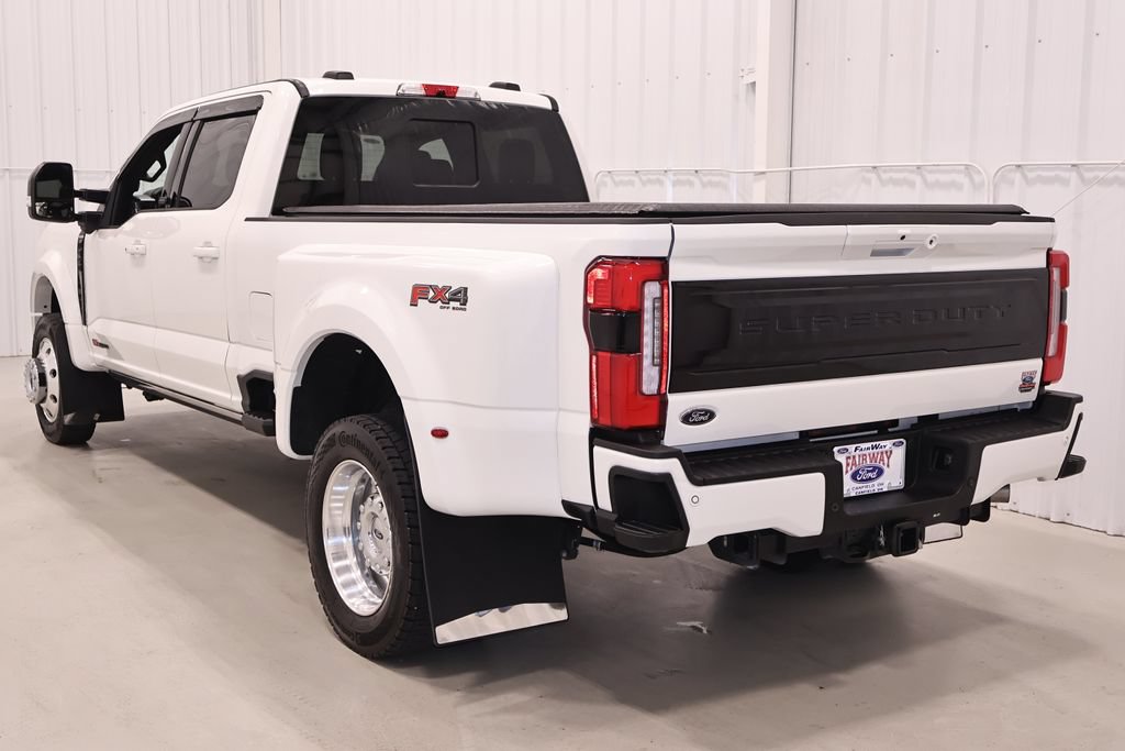 Used 2025 Ford F450 Platinum w/ FX4 Off-Road Package AWD/4WD image 5