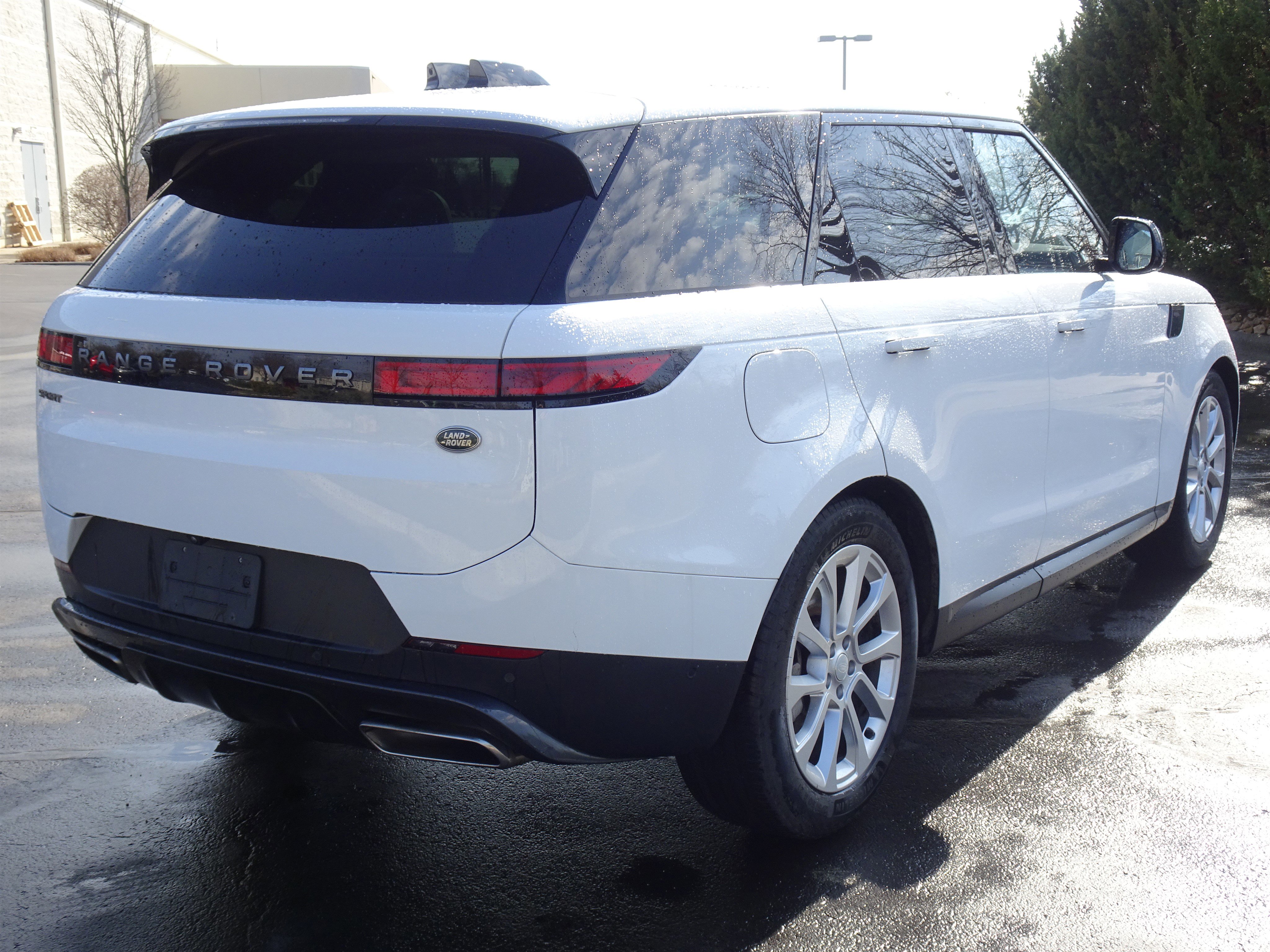 Certified 2023 Land Rover Range Rover Sport SE image 9