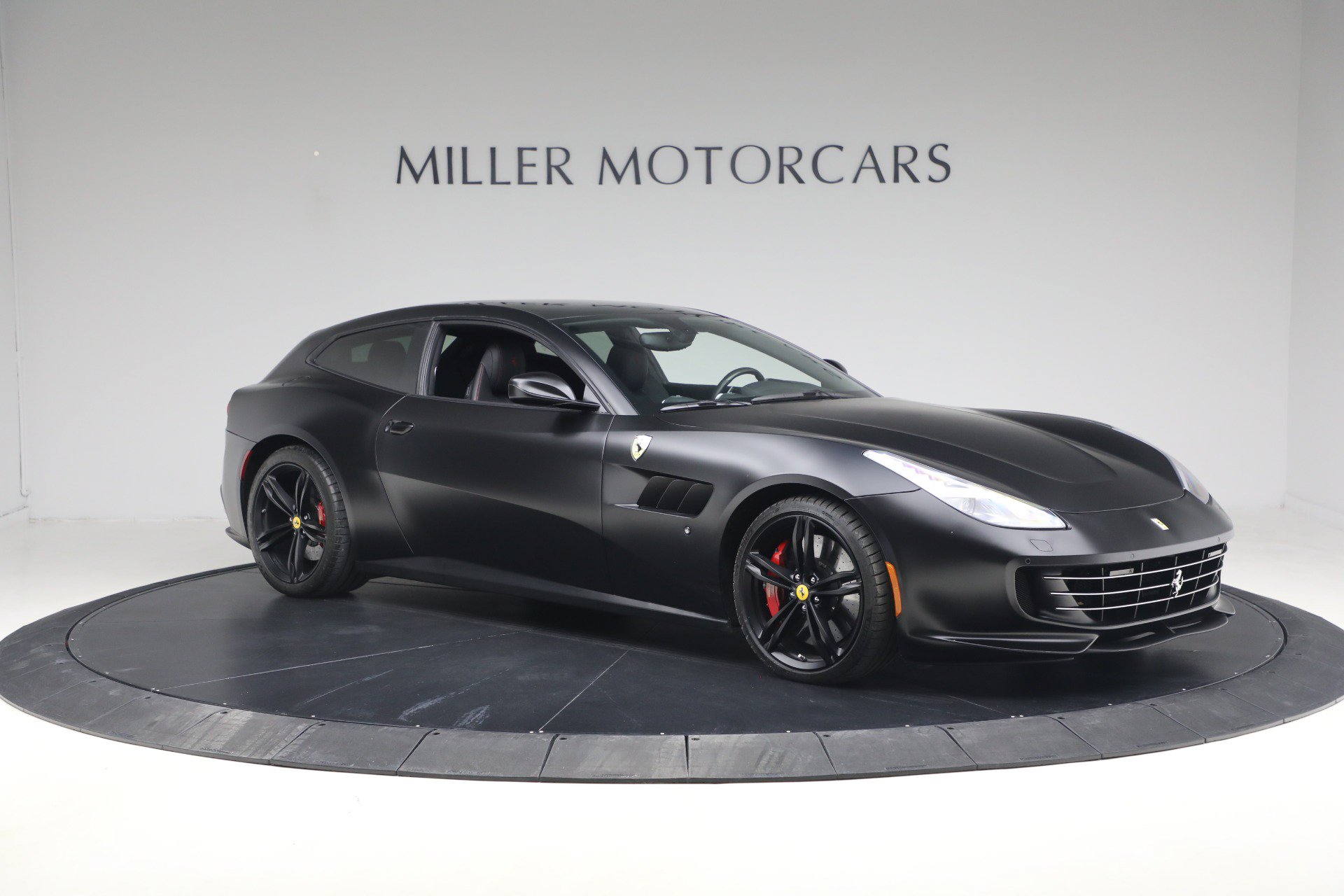 Certified 2018 Ferrari GTC4Lusso AWD/4WD image 11