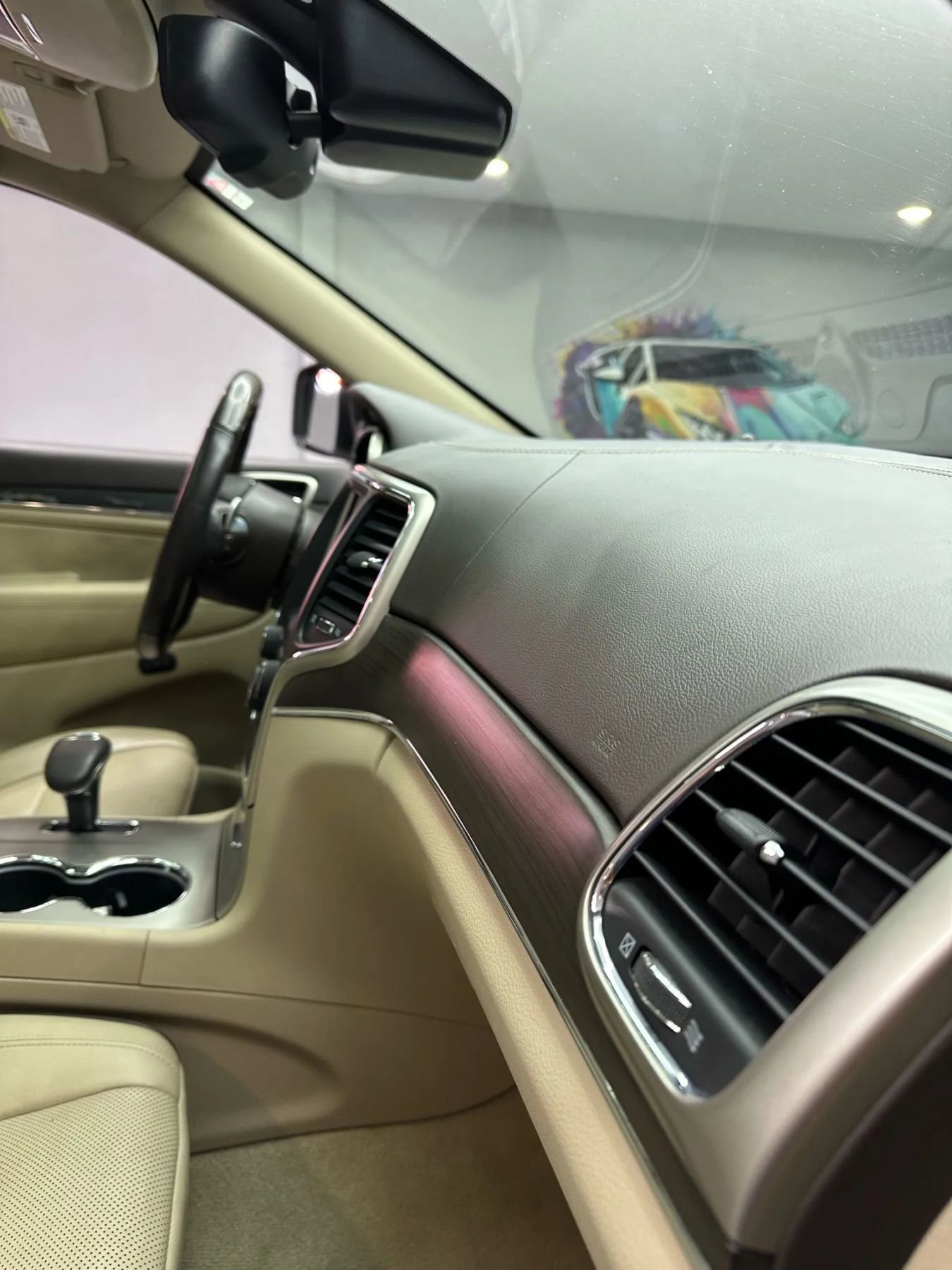 Used 2014 Jeep Grand Cherokee Overland w/ Advanced Technology Group image 37