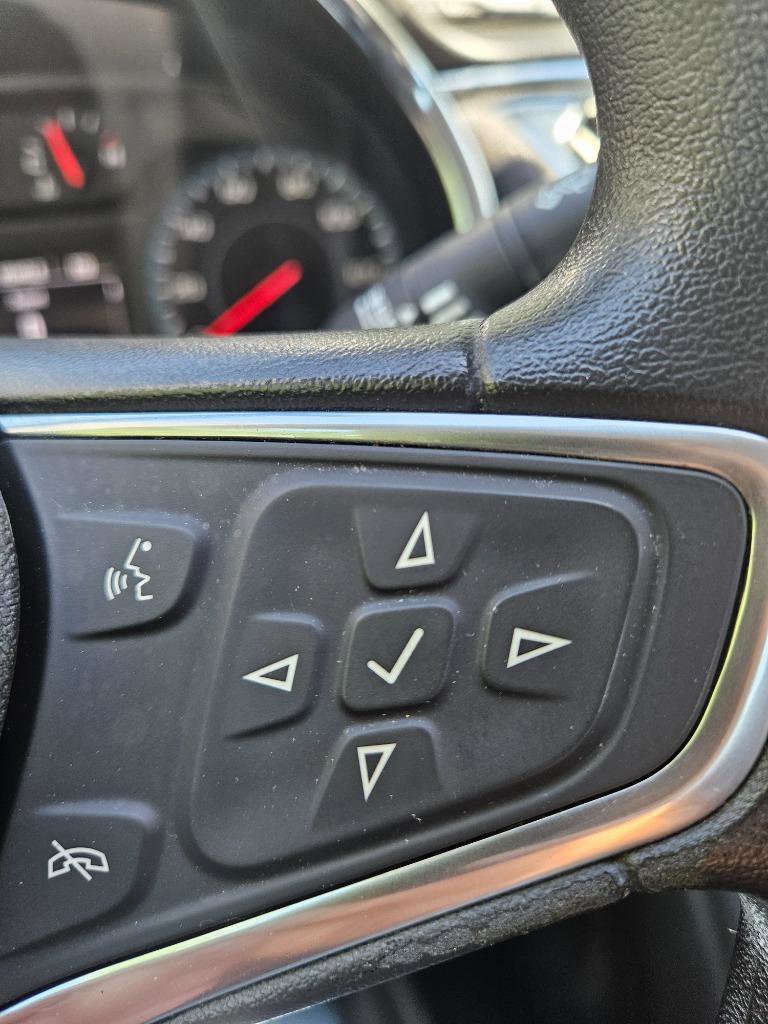 Used 2018 Chevrolet Malibu LT image 15