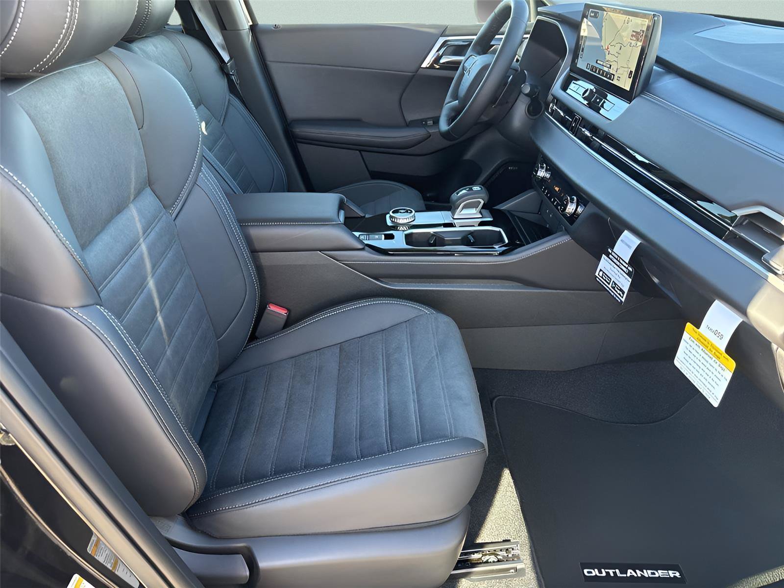 New 2026 Mitsubishi Outlander SE FWD image 25