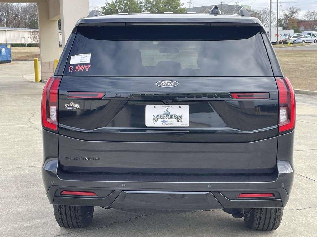 New 2026 Ford Expedition Platinum w/ Stealth Appearance Package AWD/4WD image 4