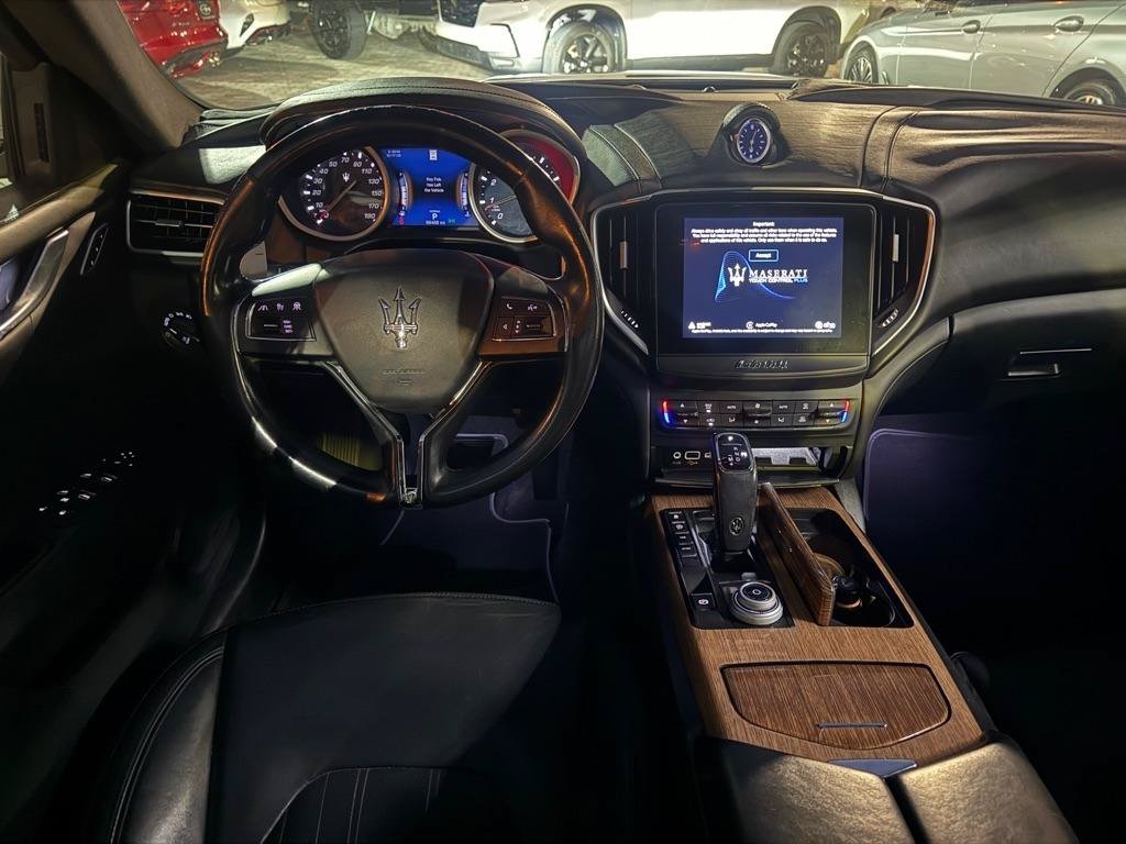 Used 2019 Maserati Ghibli S Q4 AWD/4WD image 14