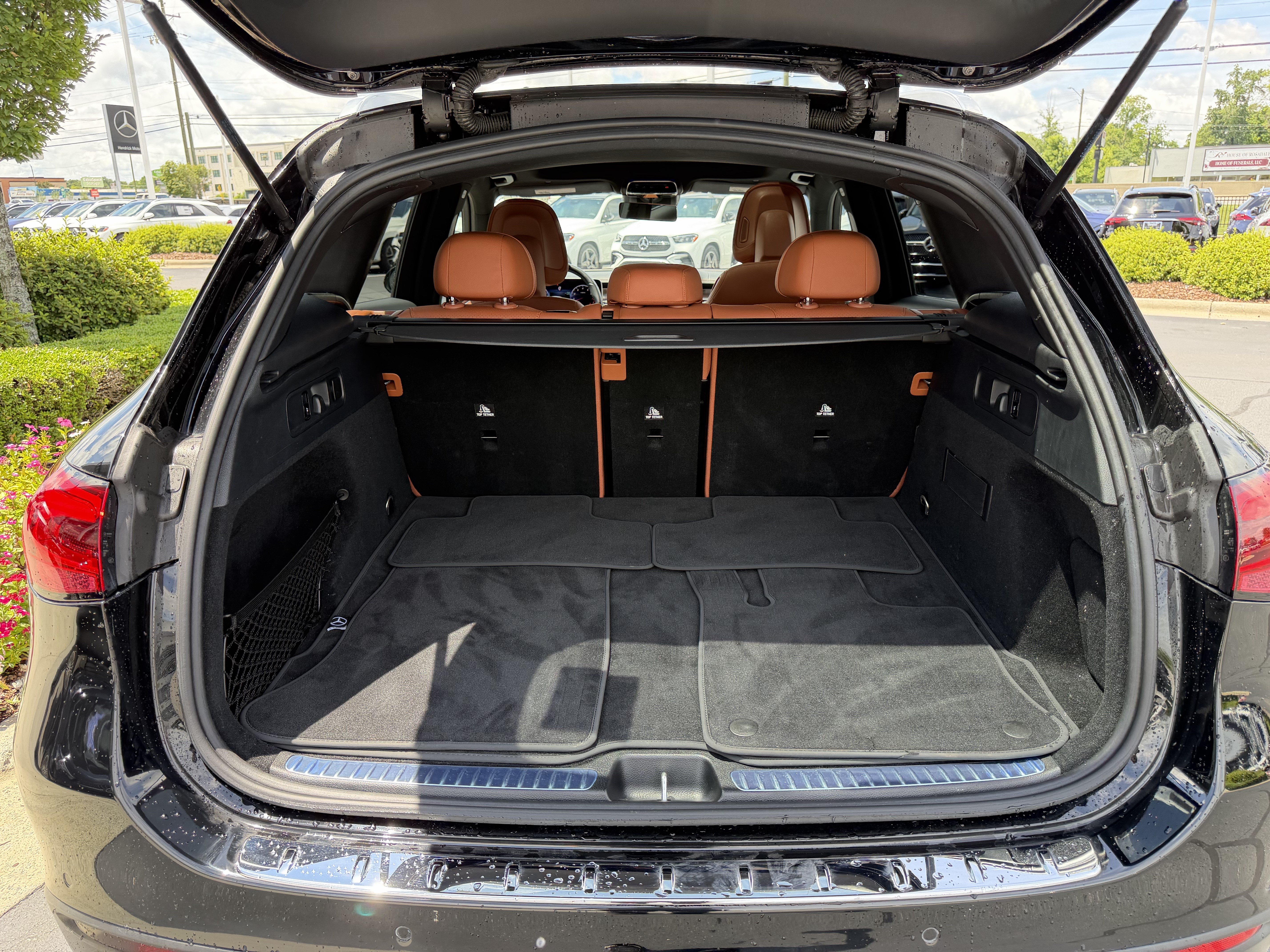 Certified 2023 Mercedes-Benz GLC 300 4MATIC w/ Exclusive Trim Package image 35