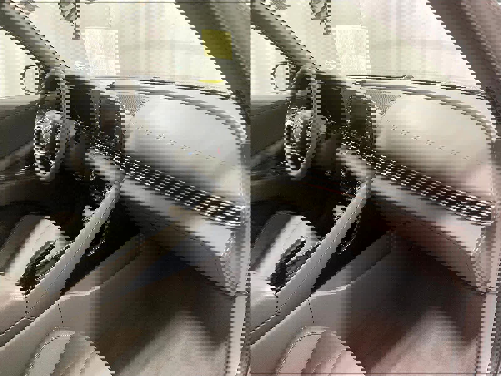 Used 2021 Hyundai Elantra SEL image 14