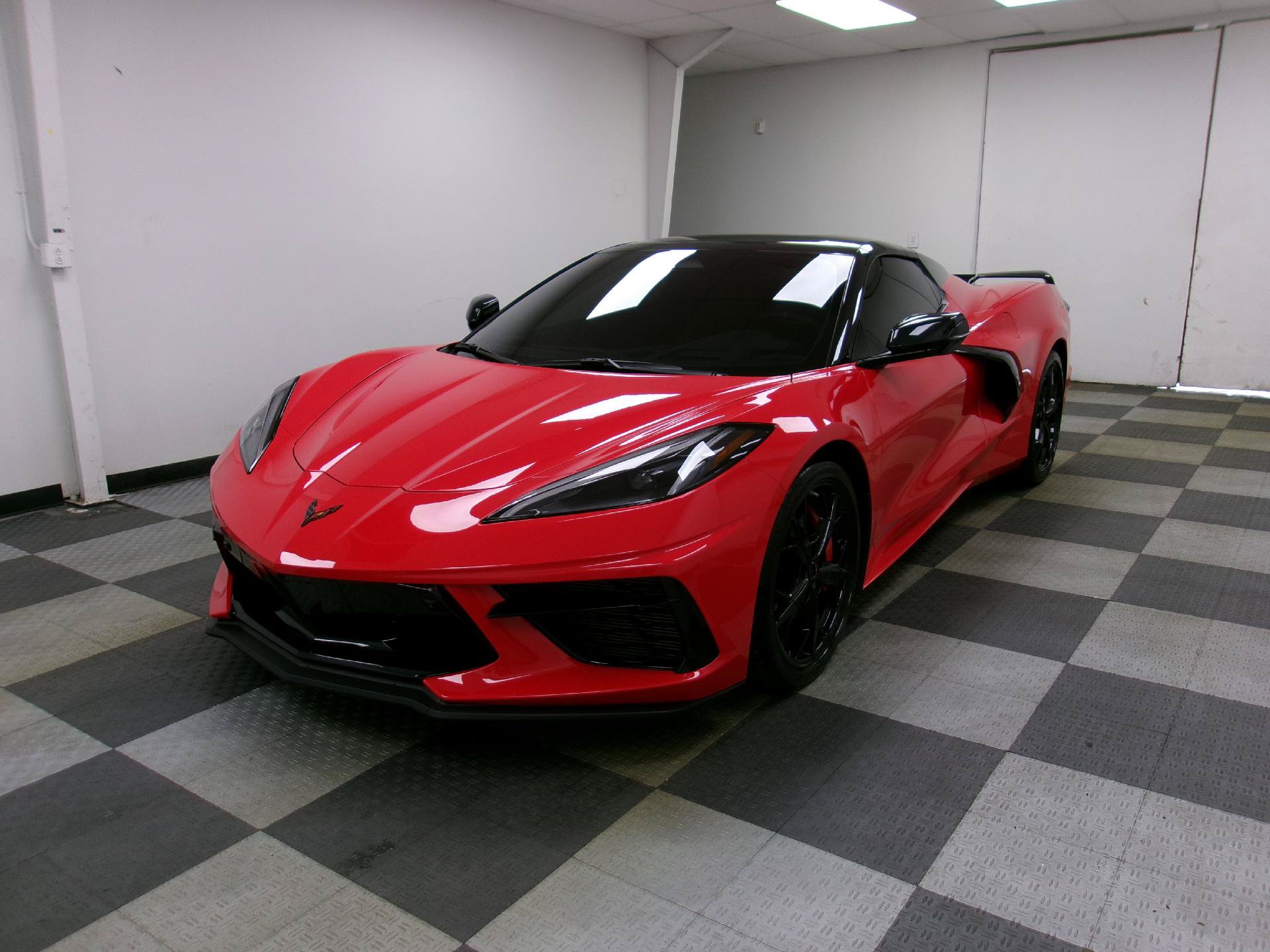 Used 2024 Chevrolet Corvette Stingray Premium Conv w/ Z51 Performance Package RWD image 17
