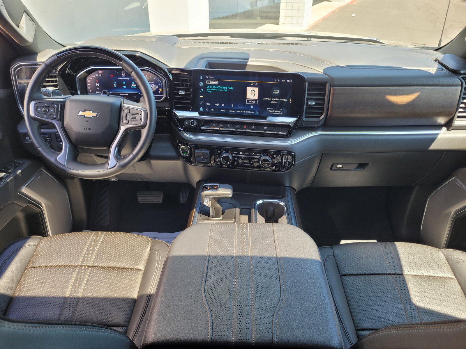 Used 2025 Chevrolet Silverado 1500 High Country AWD/4WD image 15