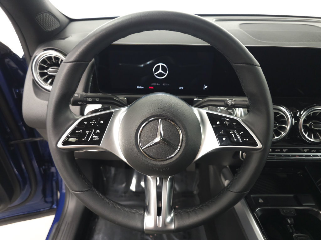 Certified 2026 Mercedes-Benz GLB 250 4MATIC image 12