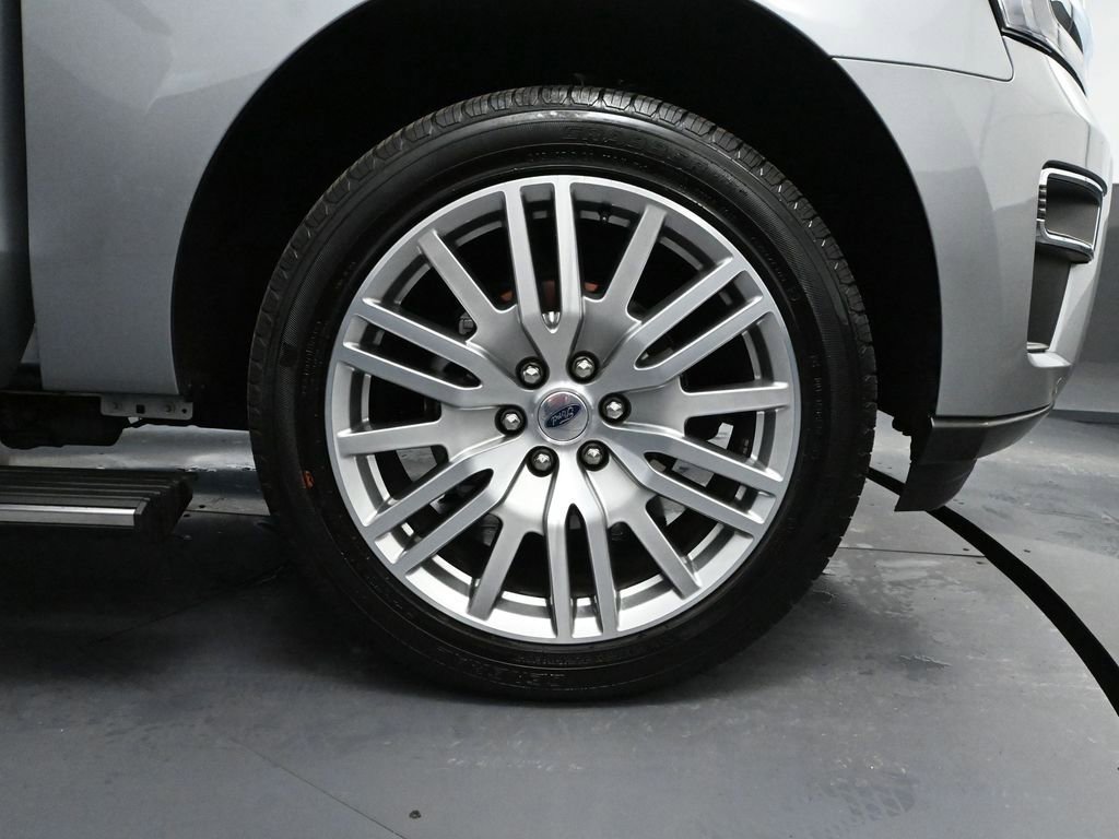 Used 2024 Ford Expedition Max Limited image 16