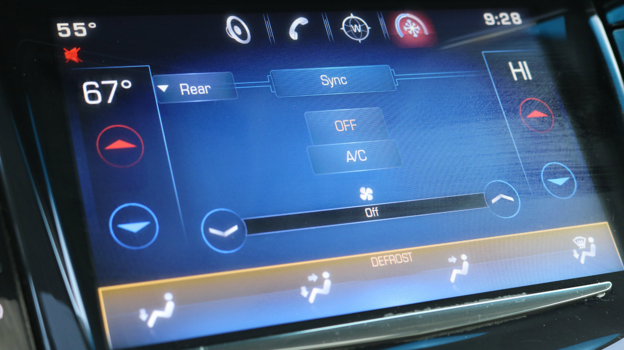 Used 2015 Cadillac Escalade Luxury image 17