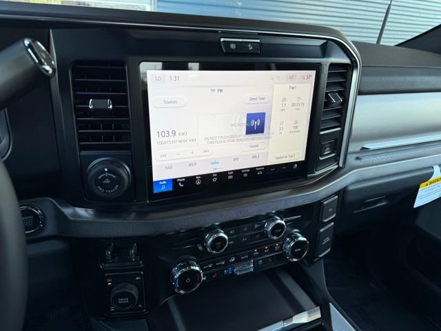 New 2026 Ford F250 4x4 Crew Cab Super Duty image 13