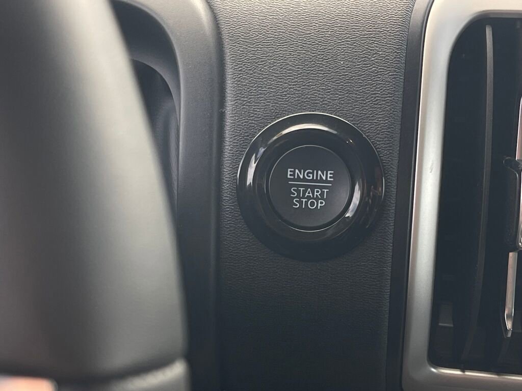 Certified 2025 Ford Expedition Max Active image 16