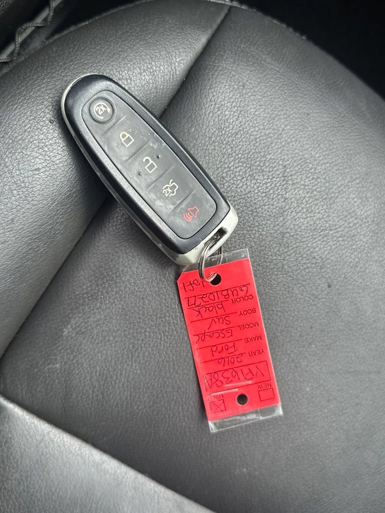 Used 2016 Ford Escape Titanium AWD/4WD image 39