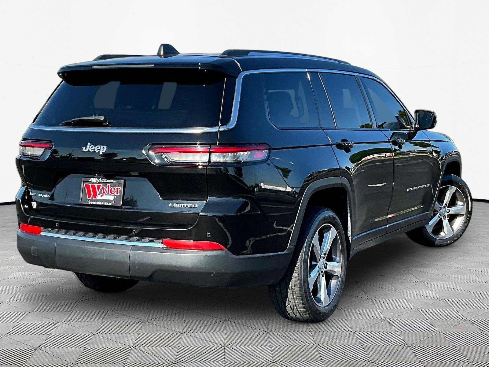 Used 2021 Jeep Grand Cherokee L Limited AWD/4WD image 6