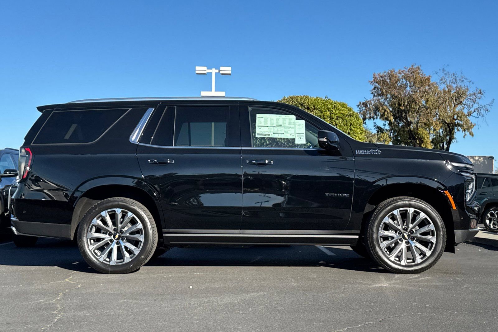 New 2026 Chevrolet Tahoe High Country AWD/4WD image 3