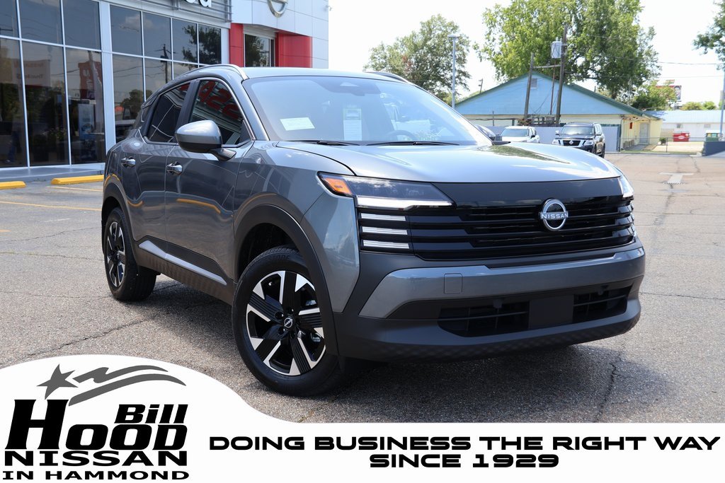 New 2025 Nissan Kicks SV w/ SV Premium Package