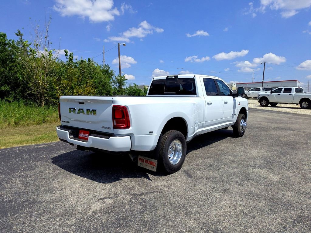 New 2026 RAM 3500 Laramie w/ Max Tow Package image 40