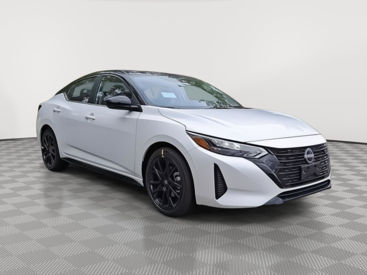 New 2025 Nissan Sentra SR w/ Midnight Edition FWD image 2