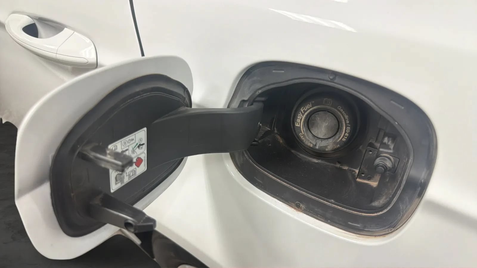 Used 2020 Ford Fusion S FWD image 30