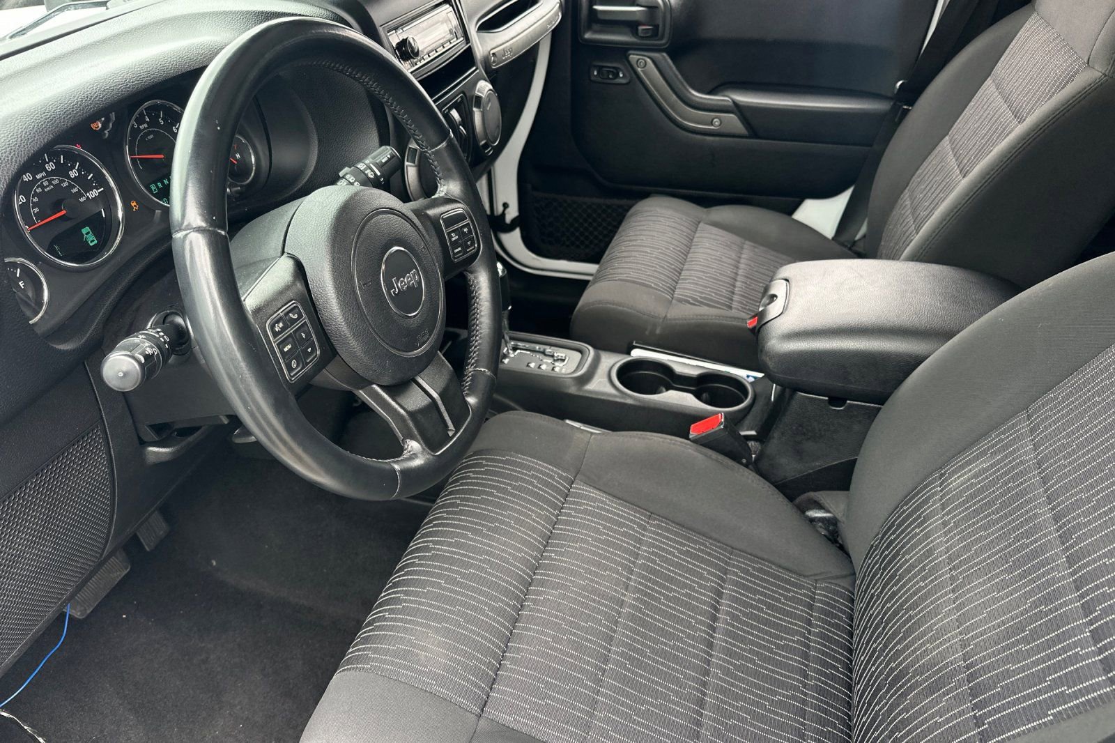 Used 2012 Jeep Wrangler Unlimited Sport AWD/4WD image 10