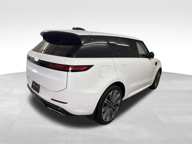 Used 2024 Land Rover Range Rover Sport Dynamic SE AWD/4WD image 4
